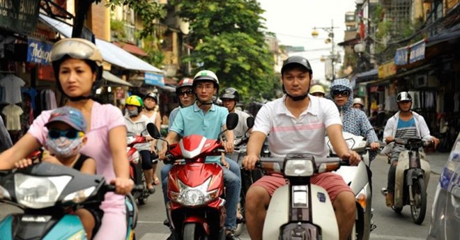 Ministries declare new vision standards for motorbike drivers