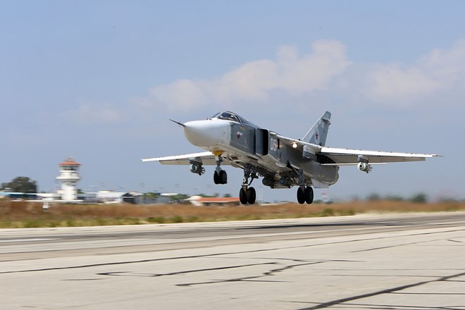 Fox News: Tiêm kích Nga chặn máy bay không người lái Mỹ ở Syria
