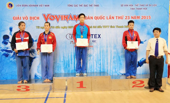 Võ sĩ Lê Uyên Phương nhận HCV nội dung đối kháng hạng cân 48kg nữ