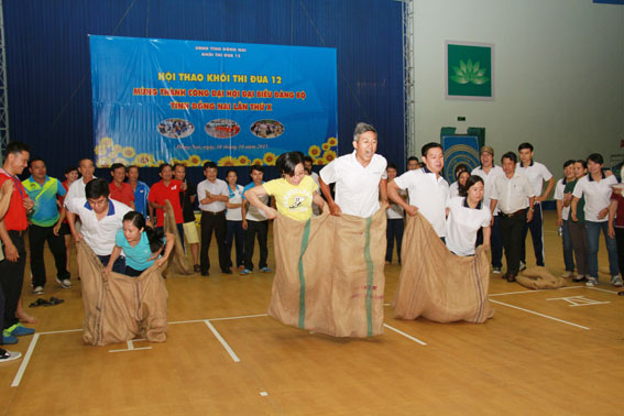 Sở GD-ĐT dẫn đầu hội thao khối thi đua 12