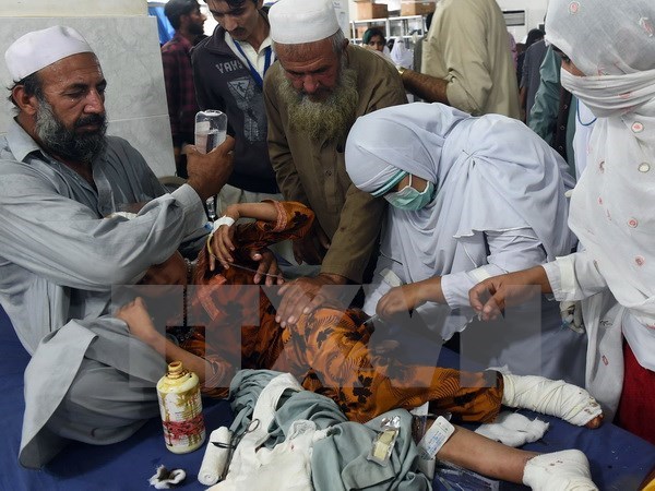 Hơn 260 người thiệt mạng do động đất kinh hoàng ở Nam Á