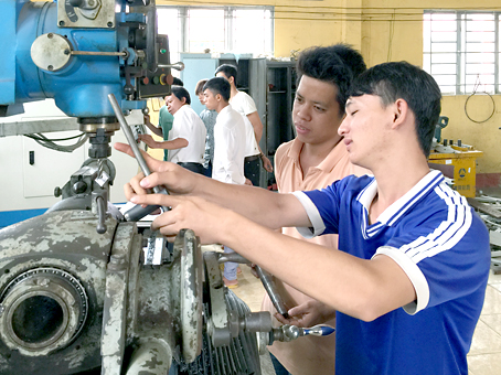 Việc làm cho bộ đội xuất ngũ: Làm tốt để giữ lực lượng