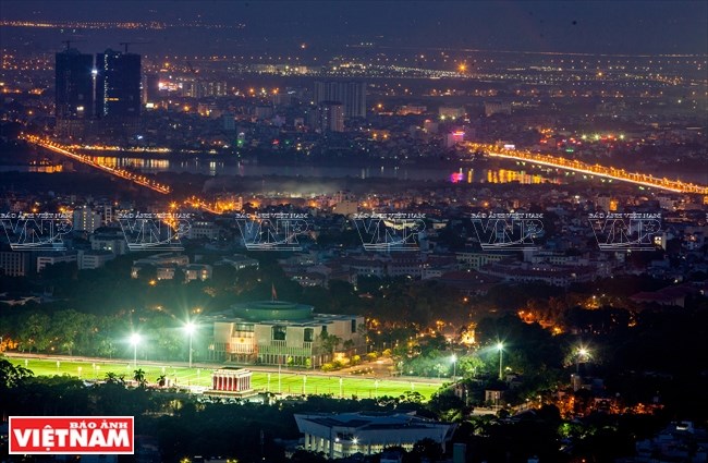 Ho Chi Minh Mausoleum and the National Assembly House, Long Bien Bridge (L) and Chuong Duong Bridge (R)