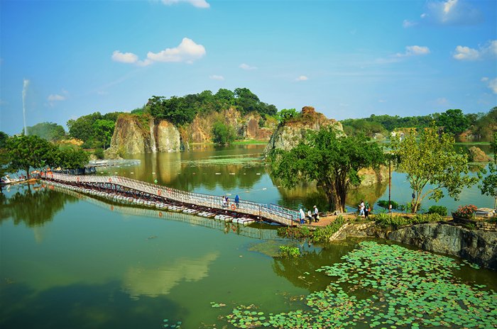 Long An Lake on a sunny day