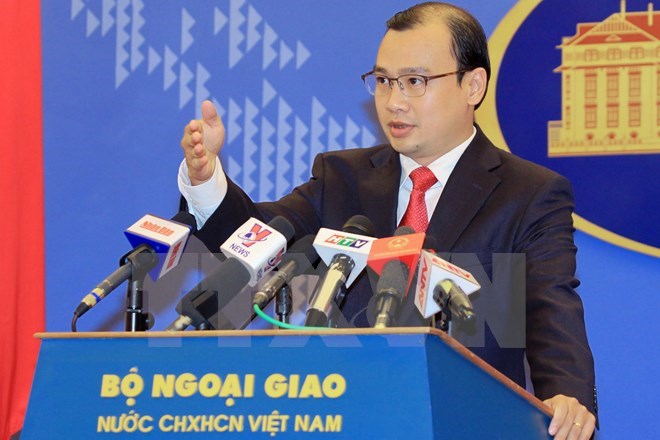 Việt Nam yêu cầu Trung Quốc chấm dứt việc bay ra đá Chữ Thập