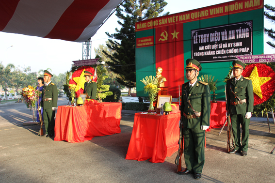 Truy điệu và an táng hài cốt 2 liệt sĩ thời kỳ chống Pháp