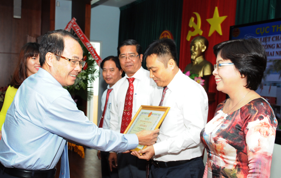 Phấn đấu thu ngân sách vượt 5% dự toán năm 2016