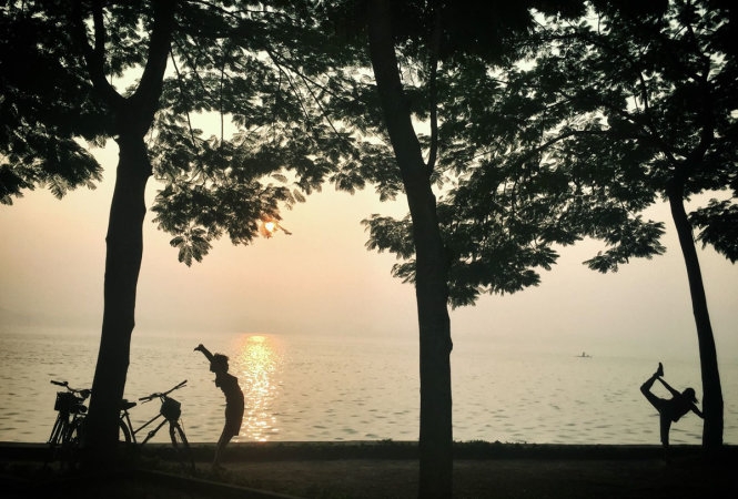  Ho Tay buoi som (West Lake in early morning) by Viet Thanh 