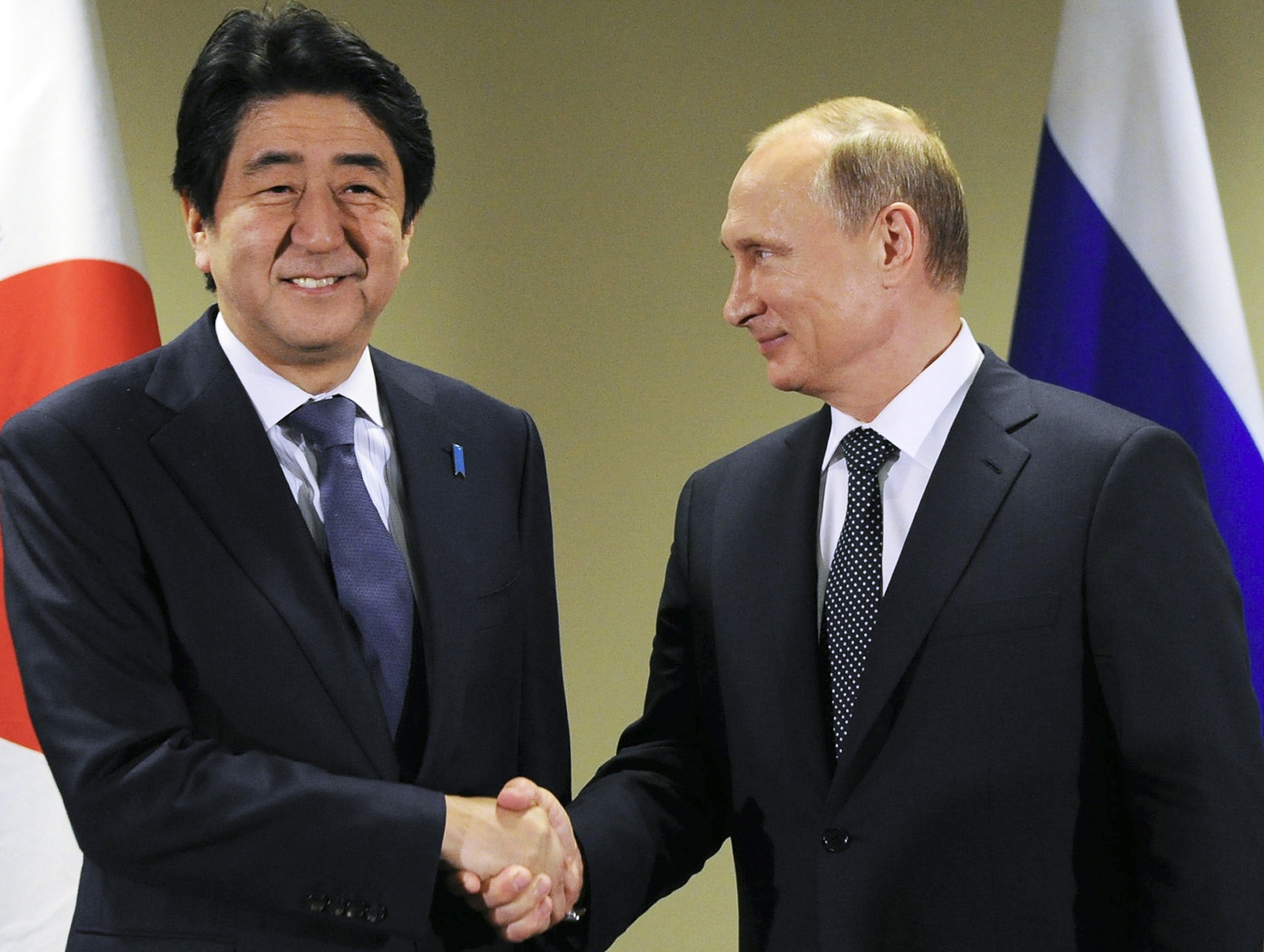Thủ tướng Nhật Bản Shinzo Abe thúc đẩy tiếp cận Nga trong khuôn khổ nhóm G8