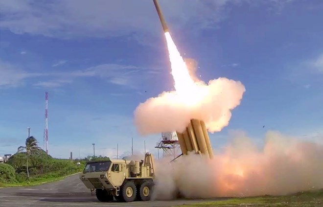 Hệ thống phòng thủ lên lửa tầm cao giai đoạn cuối THAAD. (Nguồn: youtube.com)