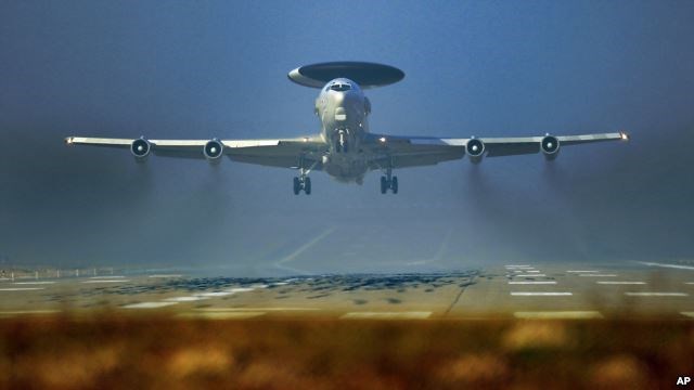 Máy bay do thám AWACS của NATO. (Ảnh: AP)