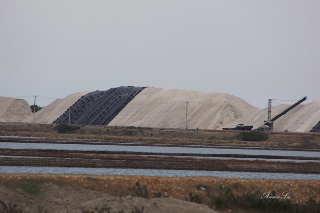 Vinh Hao salt field