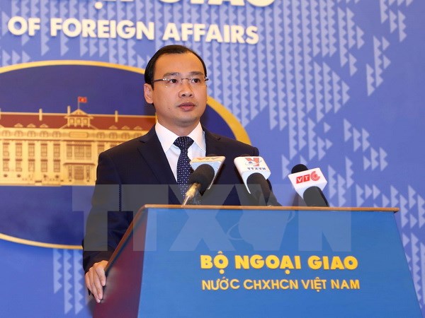 Việt Nam lên tiếng về việc tàu Mỹ tiến sát đảo Tri Tôn ở Hoàng Sa