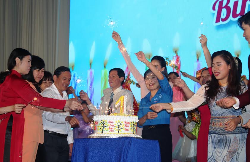 "Tết sum vầy – Mừng chương trình một tuổi"