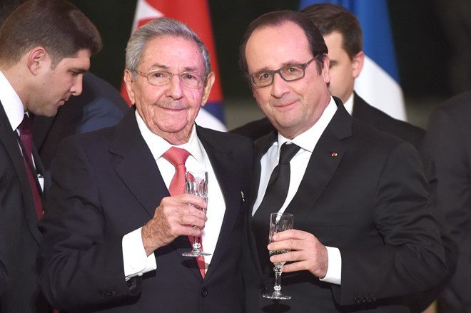 Tổng thống Pháp Hollande kêu gọi Mỹ chấm dứt trừng phạt Cuba