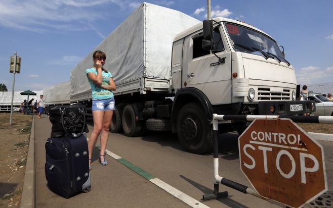 Một điểm kiểm soát trên đường biên giới Nga-Ukraine. (Ảnh Reuters)