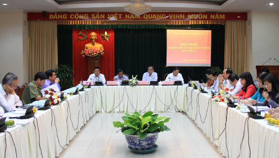 Đồng chí Trần Văn Tư chỉ đạo hội nghị
