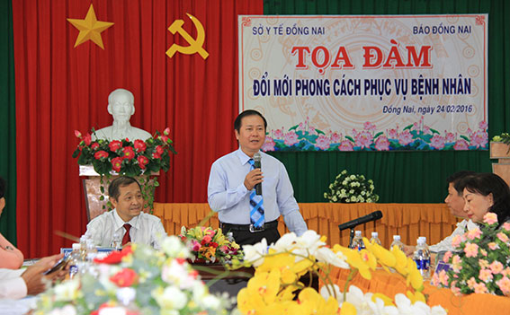 Tọa đàm: "Đổi mới phong cách phục vụ bệnh nhân"