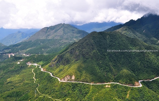 The 50-km O Quy Ho Mountain Pass located in the northern province of Lai Chau