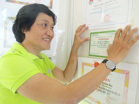Qua 22 năm làm tổng phụ trách Đội, cô giáo Nguyễn Thị Kim Hoa đã đạt được thành tích rất đáng nể.