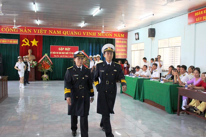 ảnh 7, Cặp đôi thí sinh tổ 2 trong quân phục đại lễ mùa đông