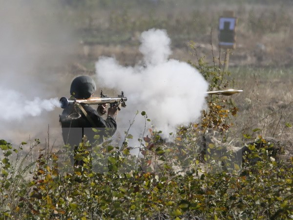 Binh sỹ Ukraine trong buổi diễn tập quân sự tại vùng Kiev ngày 2/10. (Nguồn: Reuters/TTXVN)