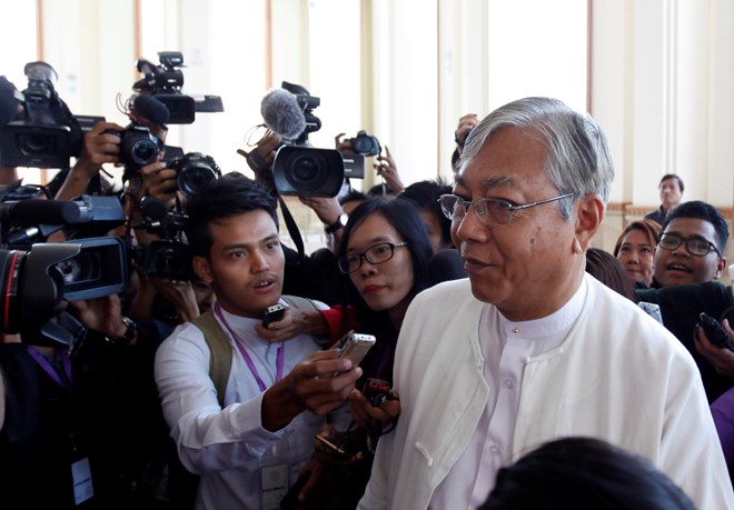 Trợ thủ thân cận của bà Suu Kyi được bầu làm Tổng thống Myanmar