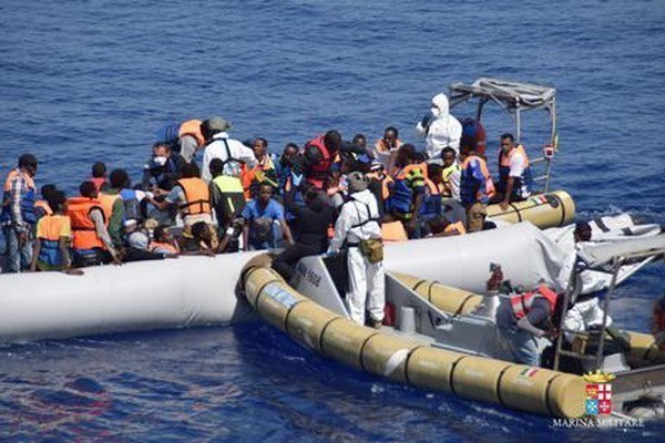 Ít nhất 30 người di cư thiệt mạng do tai nạn ngoài khơi Libya