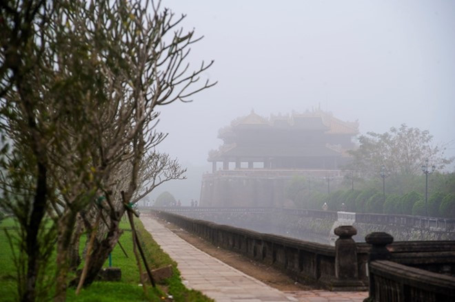 Ngo Mon (Southern Gate) in early morning