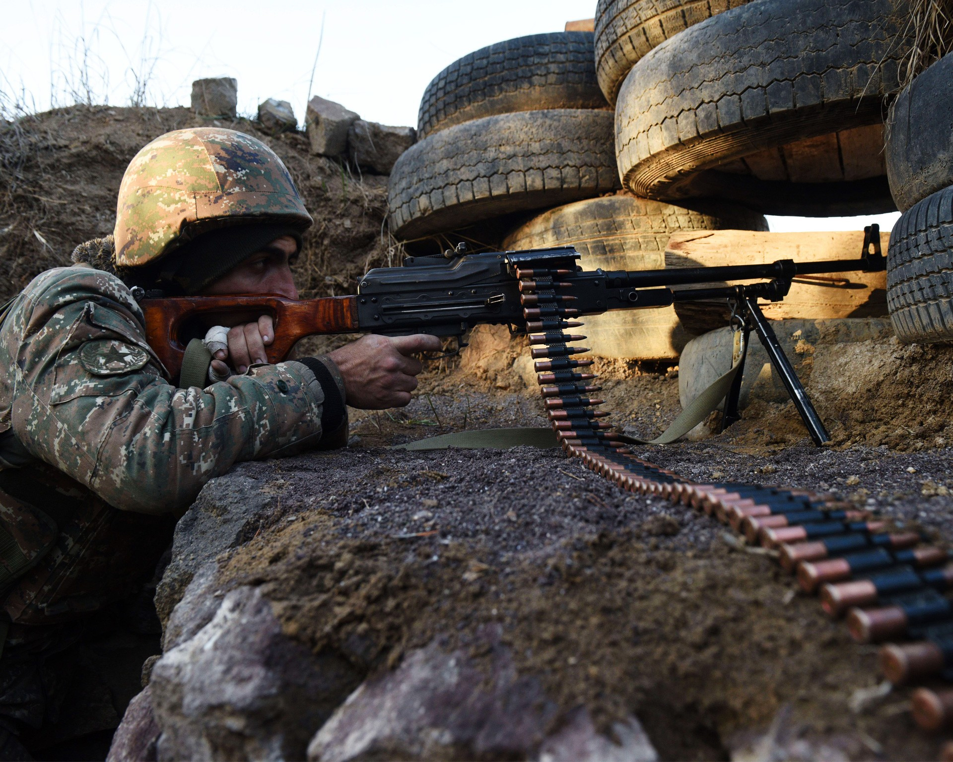 Azerbaijan và Armenia cáo buộc nhau nã pháo, vi phạm thỏa thuận ngừng bắn tại Nagorny Karabakh