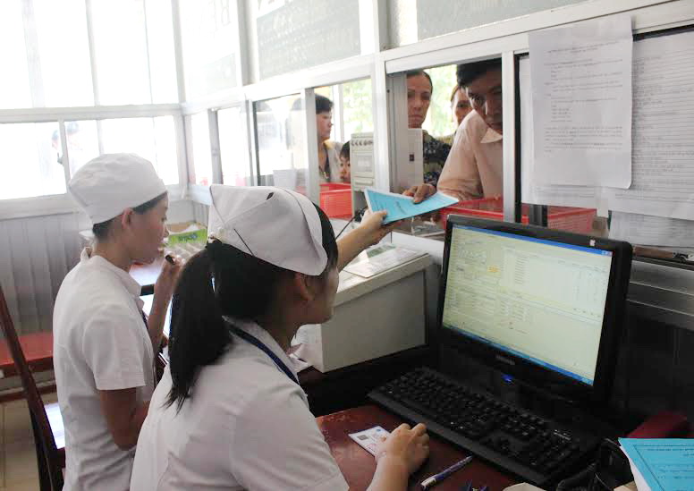 Tháo gỡ vướng mắc trong thông tuyến bảo hiểm y tế