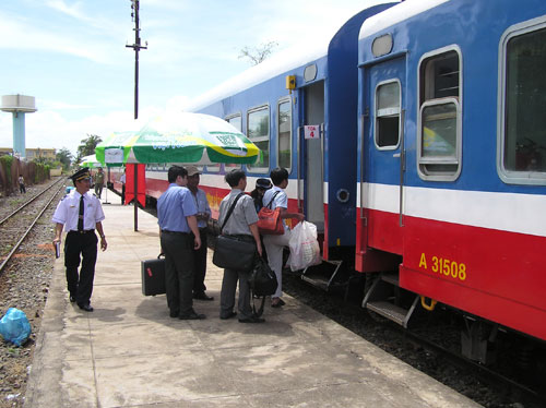 Saigon –Phan Thiet train route put into service