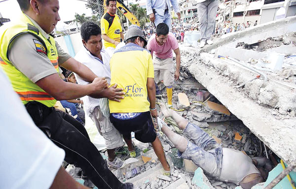 Trận động đất tại Ecuador: 272 người thiệt mạng, hàng ngàn người bị thương, hàng trăm ngàn người cần sự trợ giúp