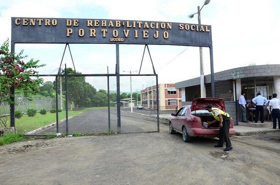 Ecuador: Ít nhất 100 tù nhân trốn thoát sau trận động đất kinh hoàng