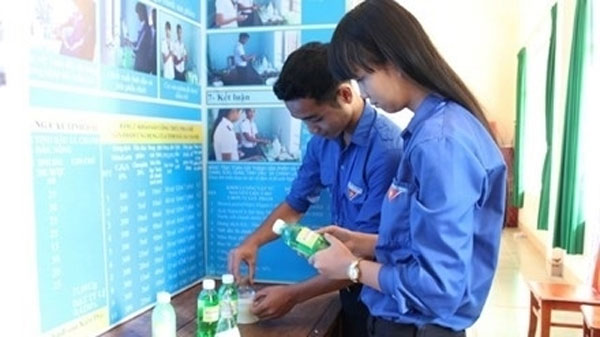 Students invent anti-mosquito body wash