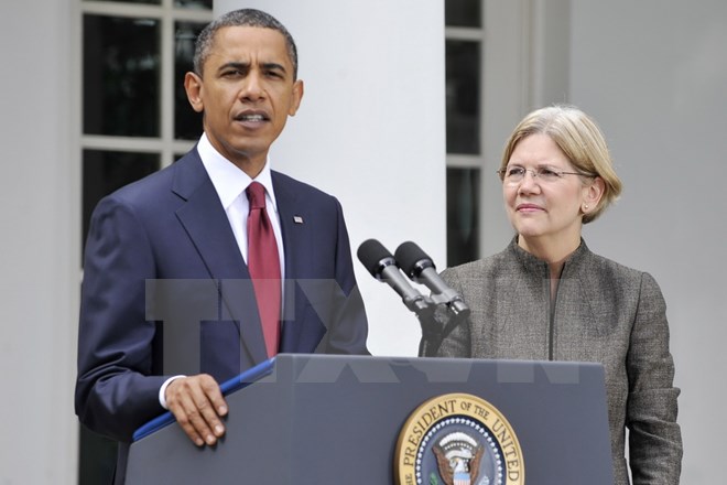 Bầu cử Mỹ: Thượng nghị sỹ Warren lên tiếng ủng hộ bà Clinton