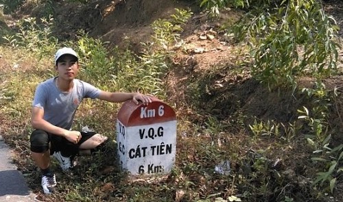 Vietnamese dubbed 'son of forest' runs 150km for environment