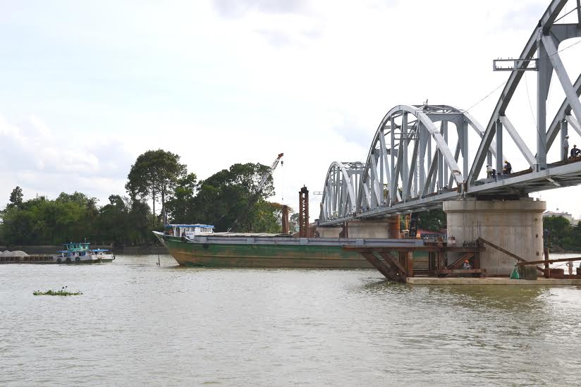 New Ghenh Bridge opens to traffic