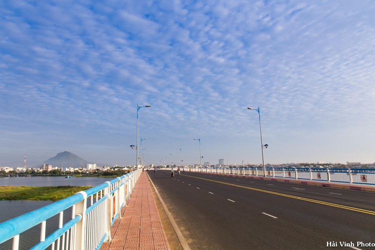 Hung Vuong Bridge