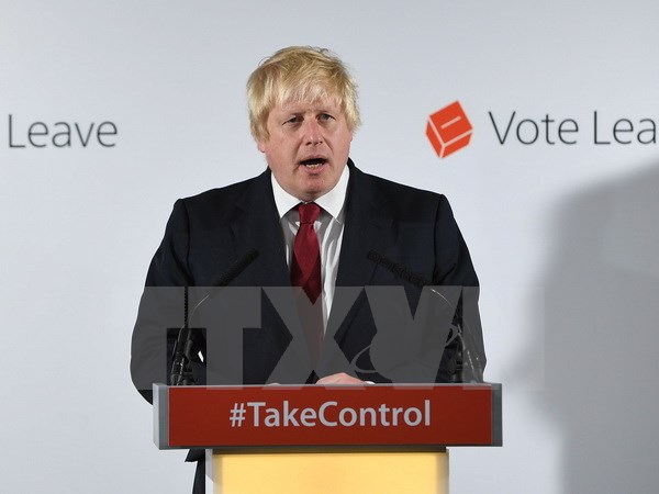 Cựu Thị trưởng London Boris Johnson phát biểu trong cuộc họp báo ở London, Anh ngày 24/6 vừa qua. (Ảnh: THX/TTXVN)