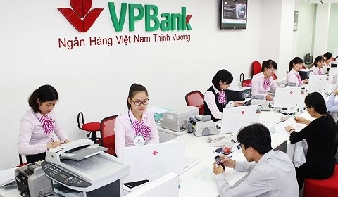 A transaction is carried out at VPBank (Photo: vtc.vn)