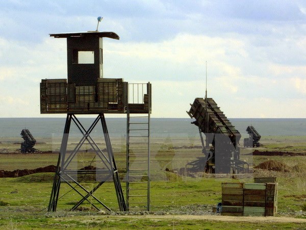 Hệ thống phòng thủ tên lửa Patriot tại sân bay quân sự Diyarbakir ở miền đông nam Thổ Nhĩ Kỳ ngày 11/3/2003. (Nguồn: AFP/TTXVN)