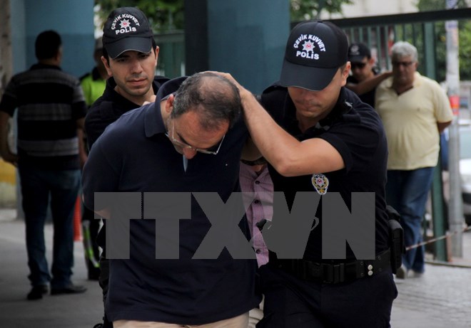 Đảo chính ở Thổ Nhĩ Kỳ: Ankara hối thúc Hy Lạp dẫn độ 8 quân nhân