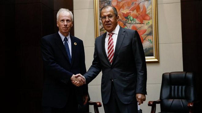 Ngoại trưởng Canada Stephane Dion đã có cuộc tiếp xúc song phương với người đồng cấp Nga Sergey Lavrov. (Nguồn: mid.ru)