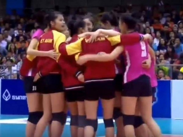 Niềm vui của các cầu thủ nữ U19 Viêt Nam.
