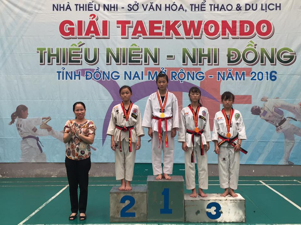 Nhơn Trạch xếp hạng nhất Giải taekwondo thiếu niên - nhi đồng Đồng Nai mở rộng