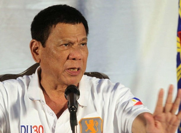 Tổng thống Philippines "sẵn sàng đi tù" để bảo vệ người của mình