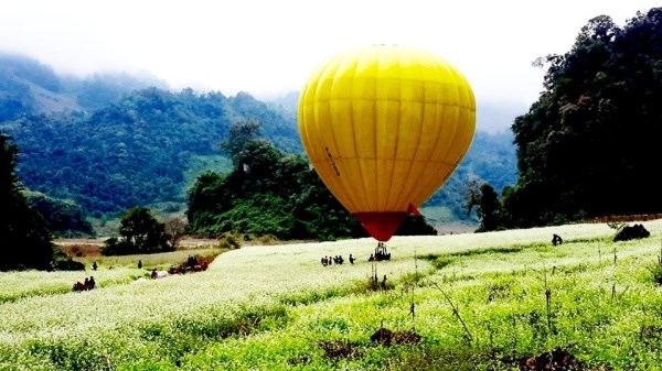 The International Air Balloon Festival 2016 will be held in Mộc Châu District in northern province of Sơn La on September 1-4