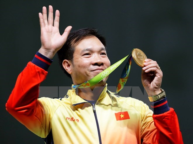 Olympic gold medalist Hoang Xuan Vinh (Photo: EPA/VNA) 