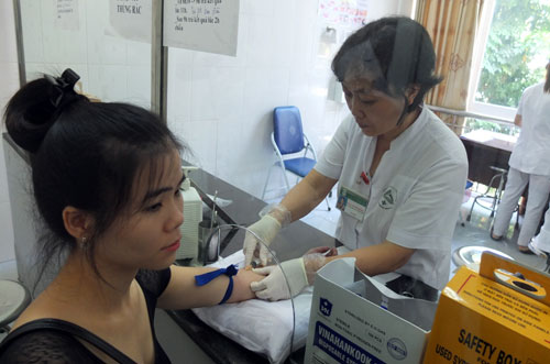 Many public hospitals in provinces have struggled to keep their doctor